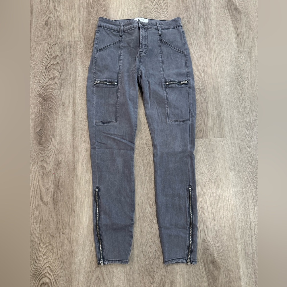 Pistola Gray Skinny Jeans with Zipper Accents Size 27
